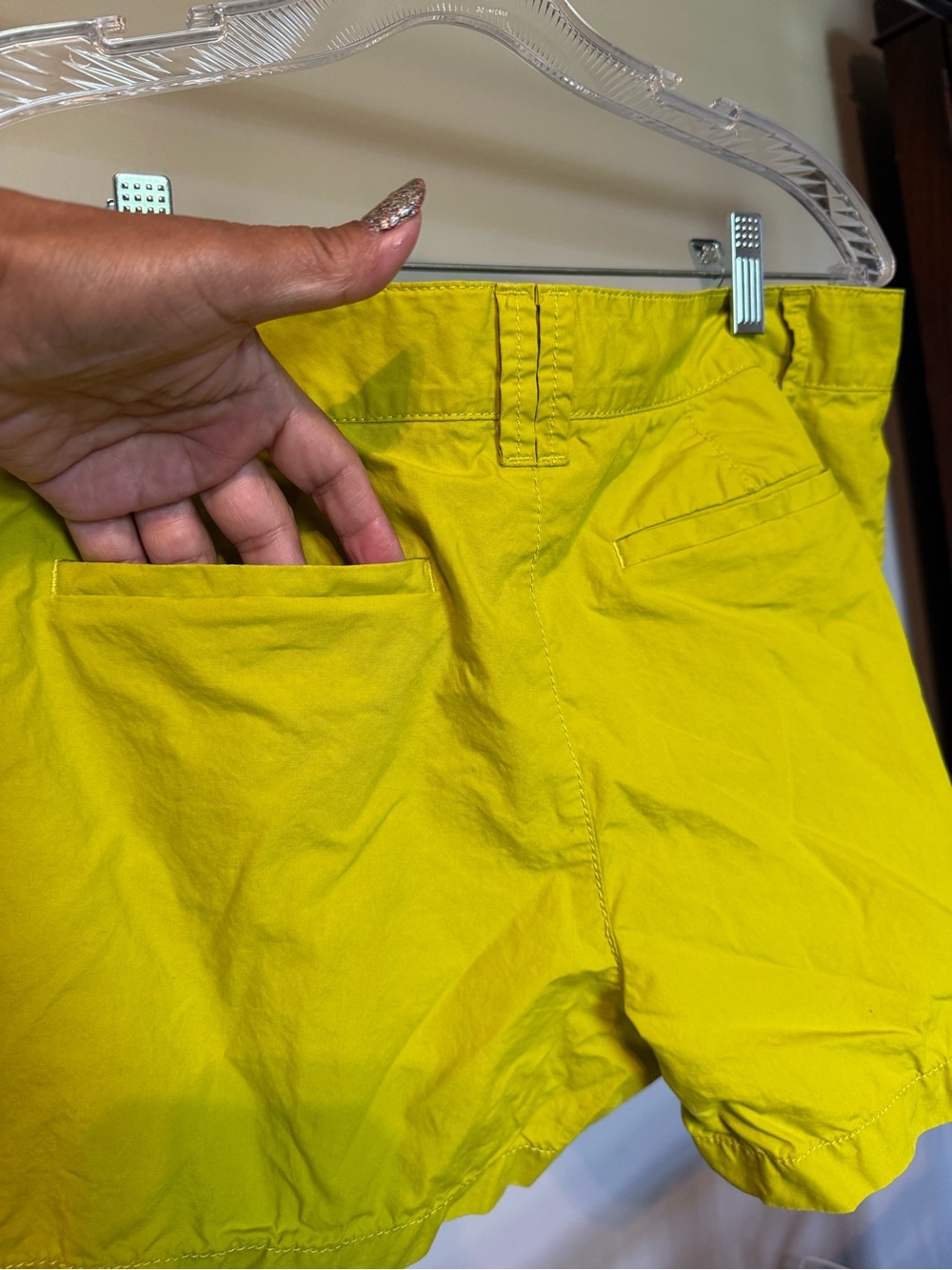 NWOT LOFT Mustard Green Cargo Shorts - Picture 4 of 7